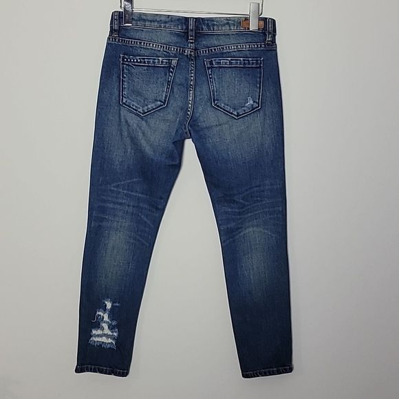 Blank NYC distressed crop jean Sz 26 Relaxed fit - Picture 3 of 6
